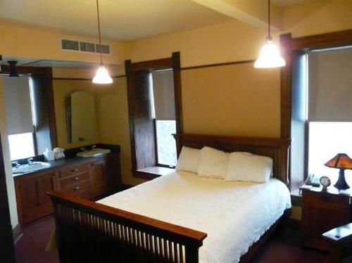 Midland Railroad Hotel Wilson エクステリア 写真